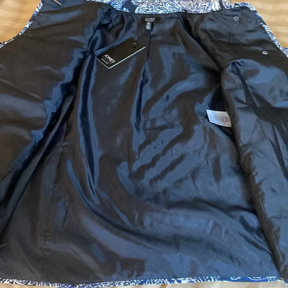 NWT Jones New York Signature Collection Quilted Jacket in Blue & White Paisley.